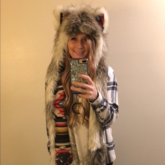 Meet your Posher, Megan - Picture 2 of 2